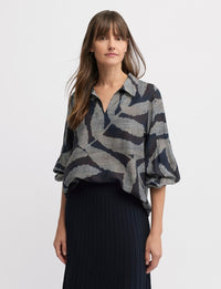 YARRA TRAIL_NAPLES BLOUSE NAVY _ NAPLES BLOUSE NAVY _ Ebony Boutique NZ