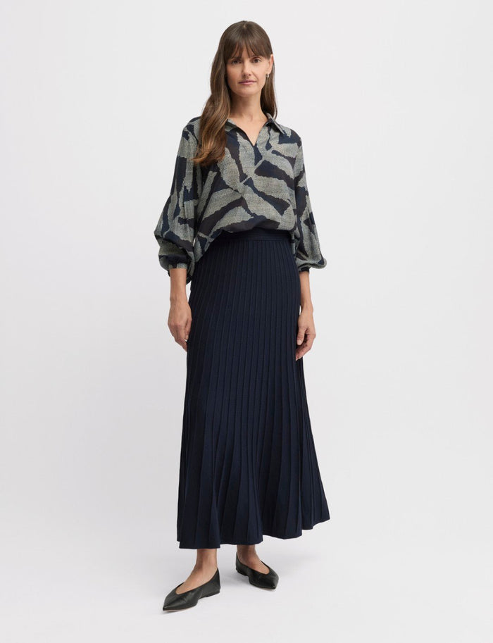 YARRA TRAIL_NAPLES BLOUSE NAVY _ NAPLES BLOUSE NAVY _ Ebony Boutique NZ