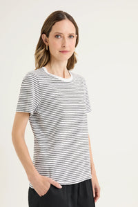 YARRA TRAIL_RIDGE TEE WHITE/BLACK _ RIDGE TEE WHITE/BLACK _ Ebony Boutique NZ