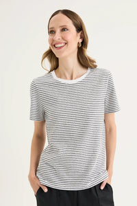 YARRA TRAIL_RIDGE TEE WHITE/BLACK _ RIDGE TEE WHITE/BLACK _ Ebony Boutique NZ