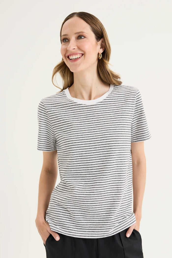 YARRA TRAIL_RIDGE TEE WHITE/BLACK _ RIDGE TEE WHITE/BLACK _ Ebony Boutique NZ