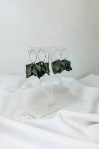 WILLOW COLLECTIVE_PEONY EARRINGS SILVER KHAKI _ _ Ebony Boutique NZ