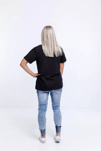 HOME LEE_TAYLOR TEE COMFORT NEVER GOES OUT OF STYLE _ _ Ebony Boutique NZ