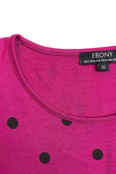 EBONY_WOMEN'S 100% MERINO (210) A-LINE SCOOP LONG SLEEVE TOP SPOT PRINT RASPBERRY & BK _ _ Ebony Boutique NZ