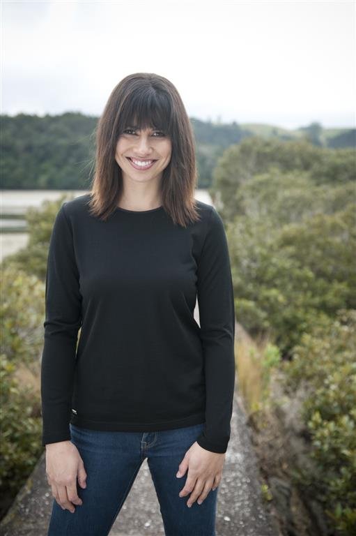 WOMENS 100% MERINO (210) LONG SLEEVE SATIN CREW TOP BLACK EBAS503_by_EBONY_women's_in_New Zealand_ _