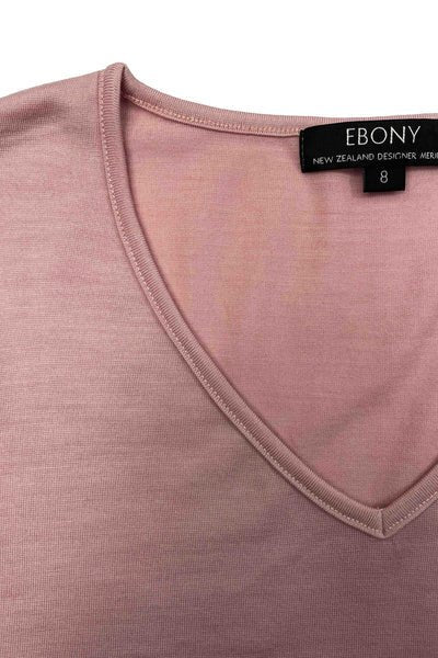 EBONY_WOMENS 100% MERINO (210) LONG SLEEVE V NECK TOP BLUSH _ _ Ebony Boutique NZ